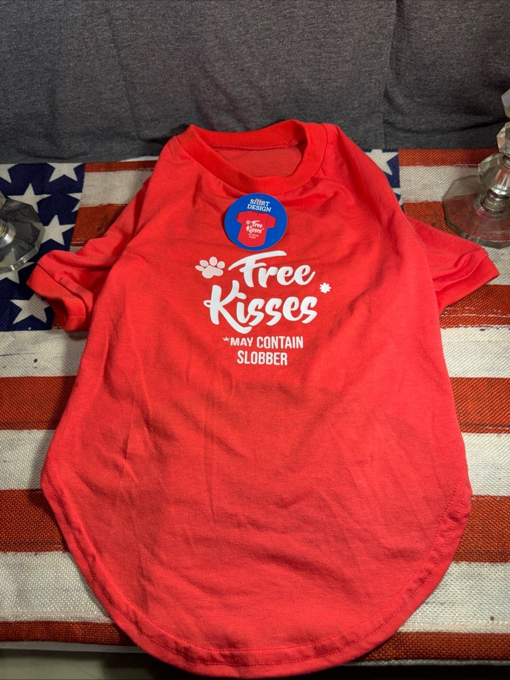 Free Kisses Pet Tee - Red